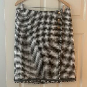 Talbots Black and White Houndstooth Skirt
